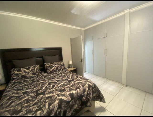 5 BEDROOM HOUSE FOR SALE IN MULLERSTUINE